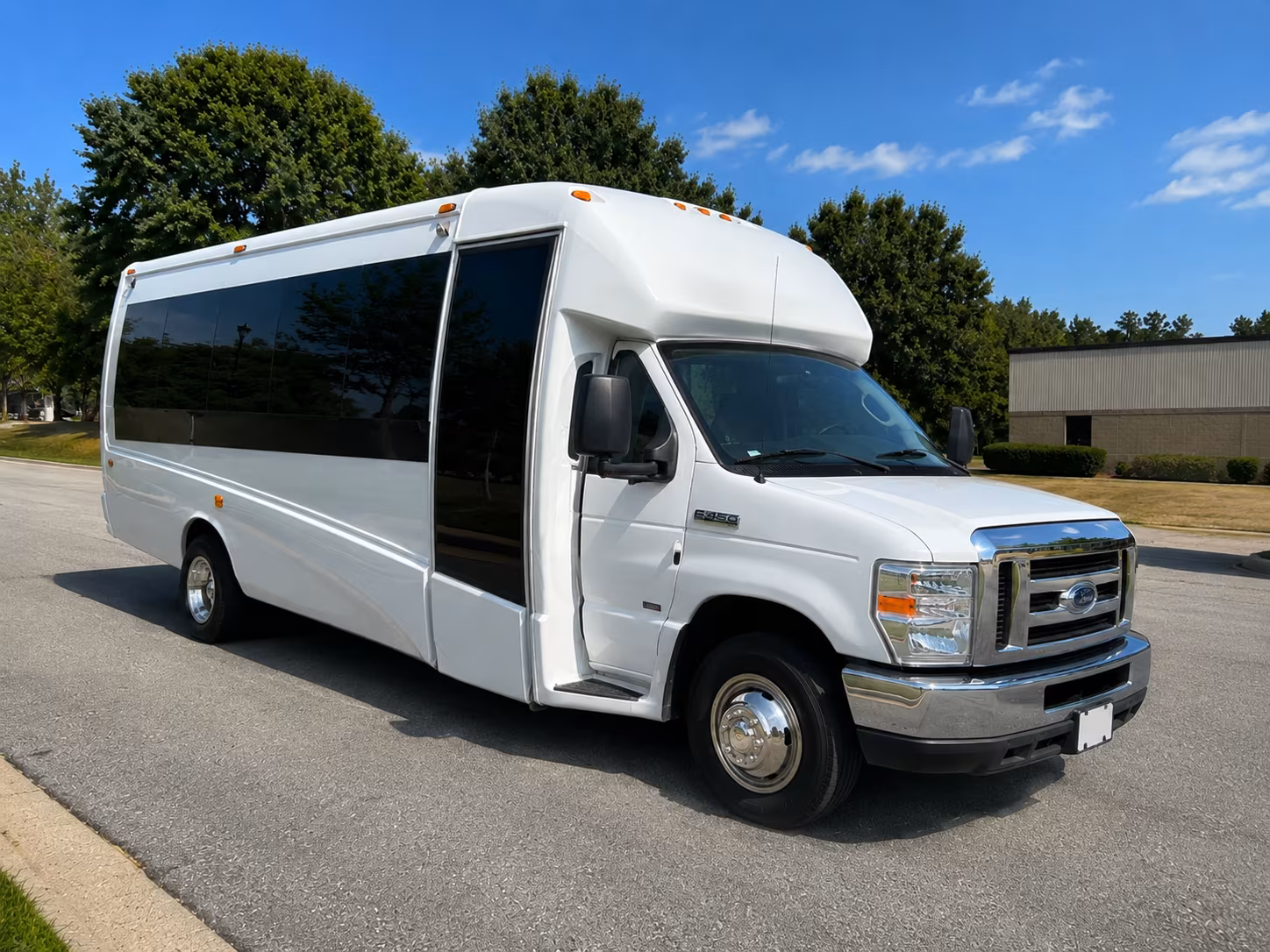 bus rentals for corporate team building events around lake norman