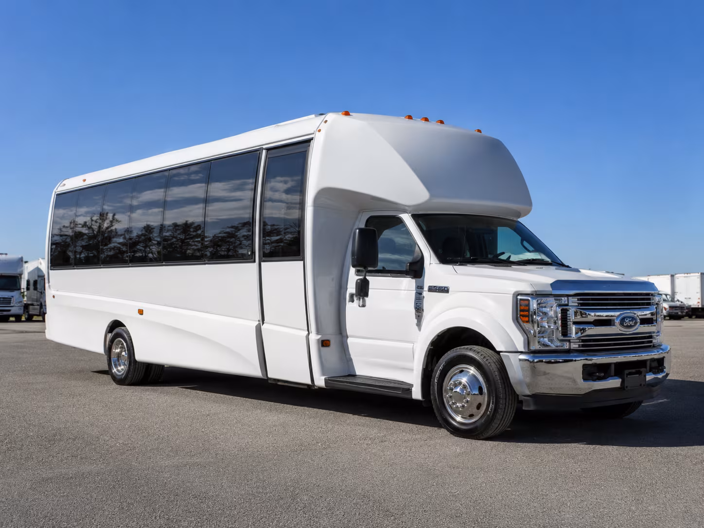 charter buses for nature and wildlife field trips near huntersville