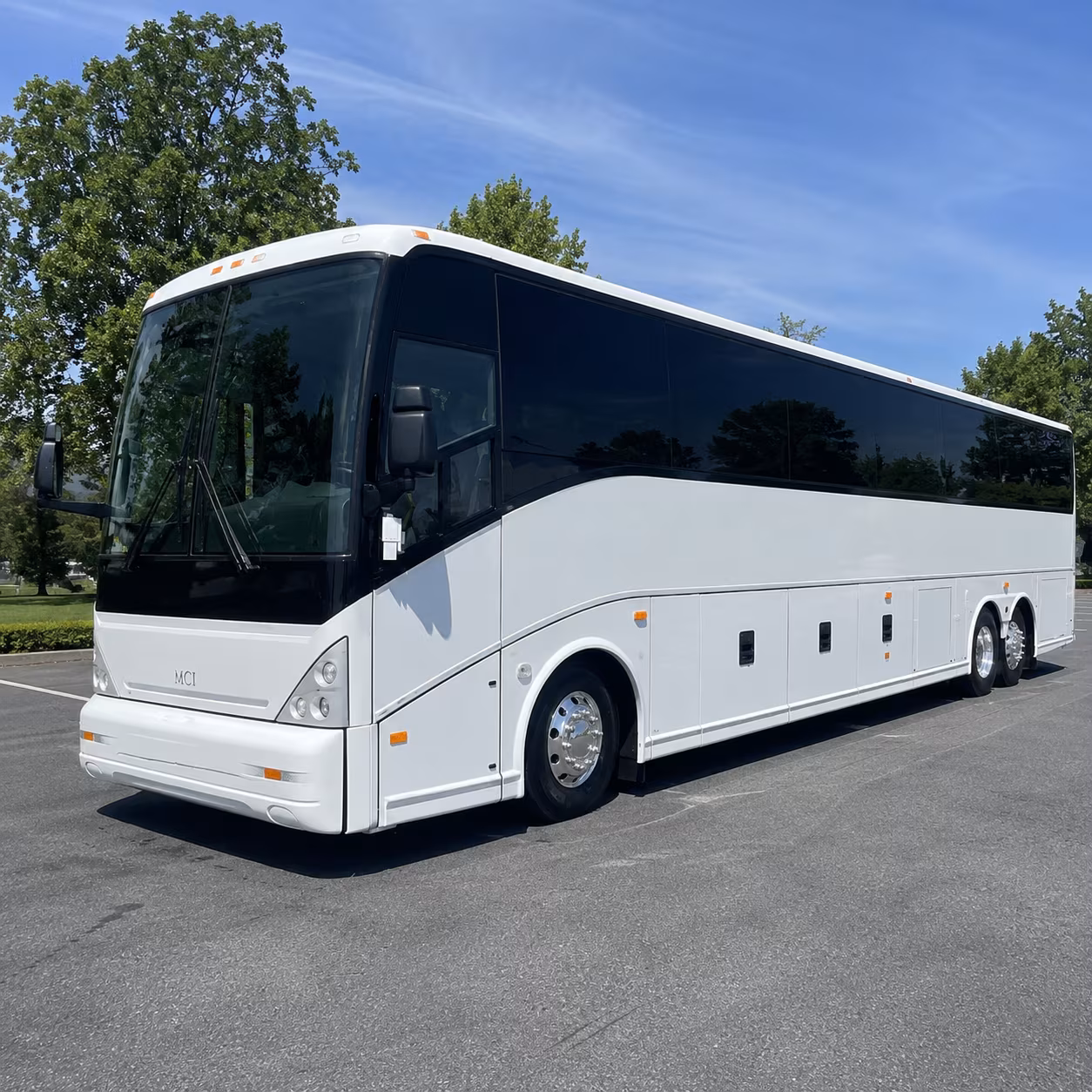 fan buses to wake forest and unc charlotte games