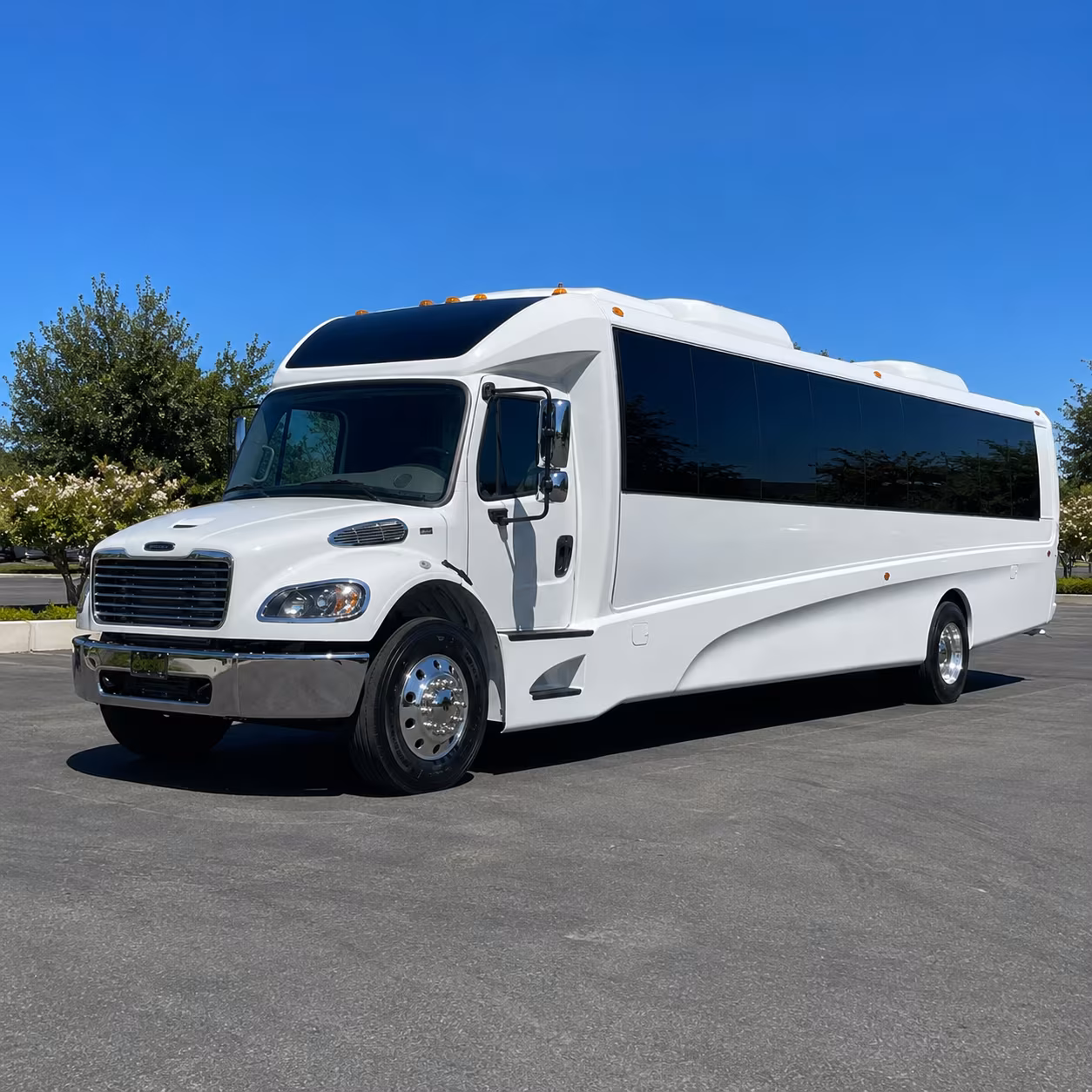huntersville 15 passenger minibus
