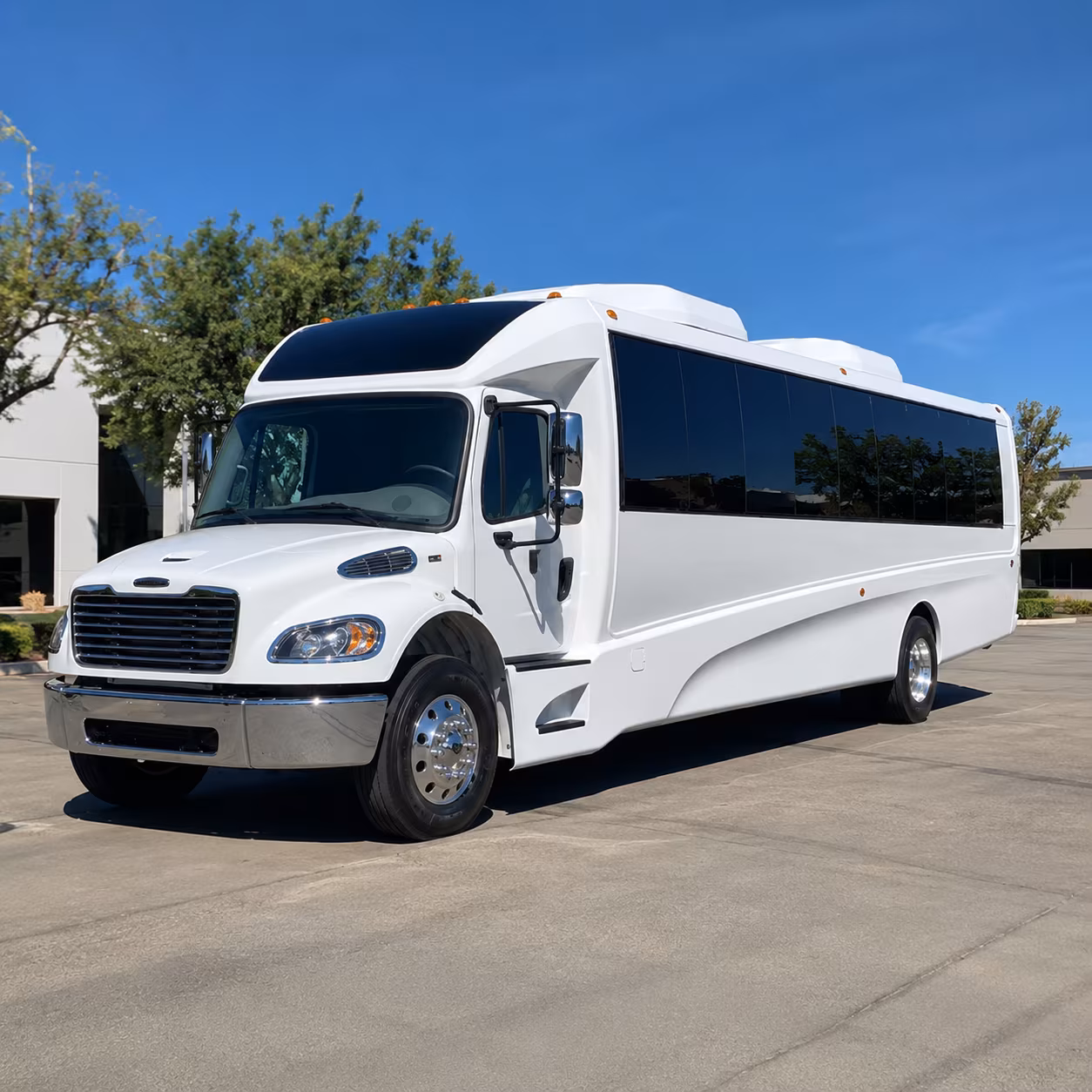 huntersville 28 passenger minibus