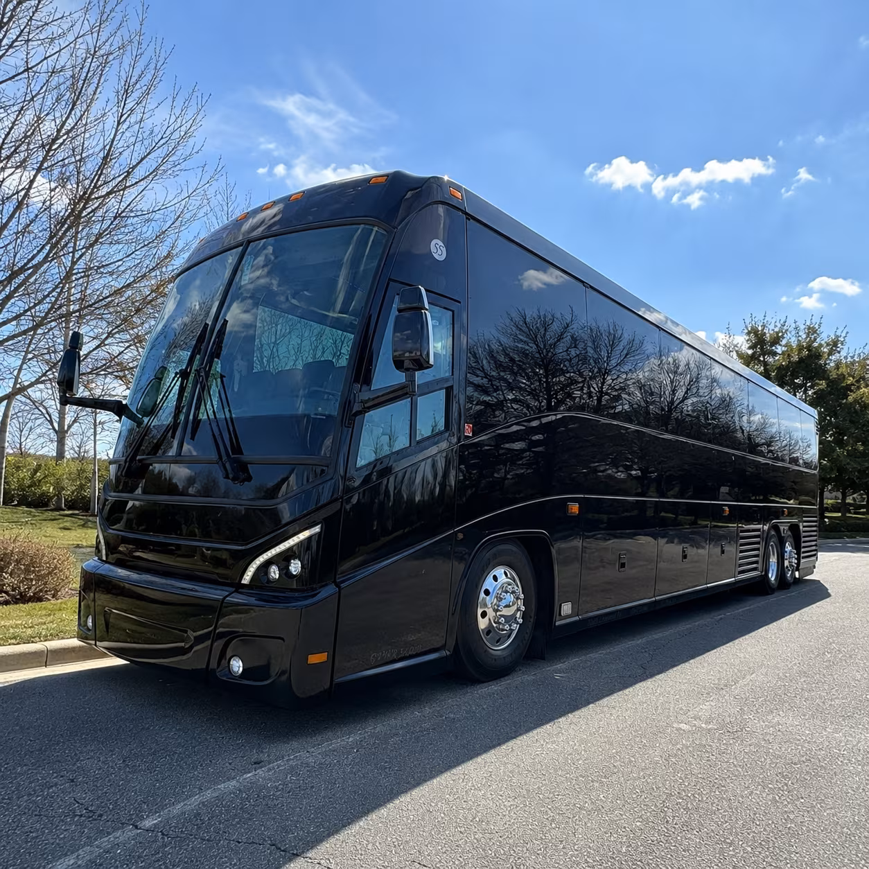 multi day and long distance charter buses for huntersville government groups
