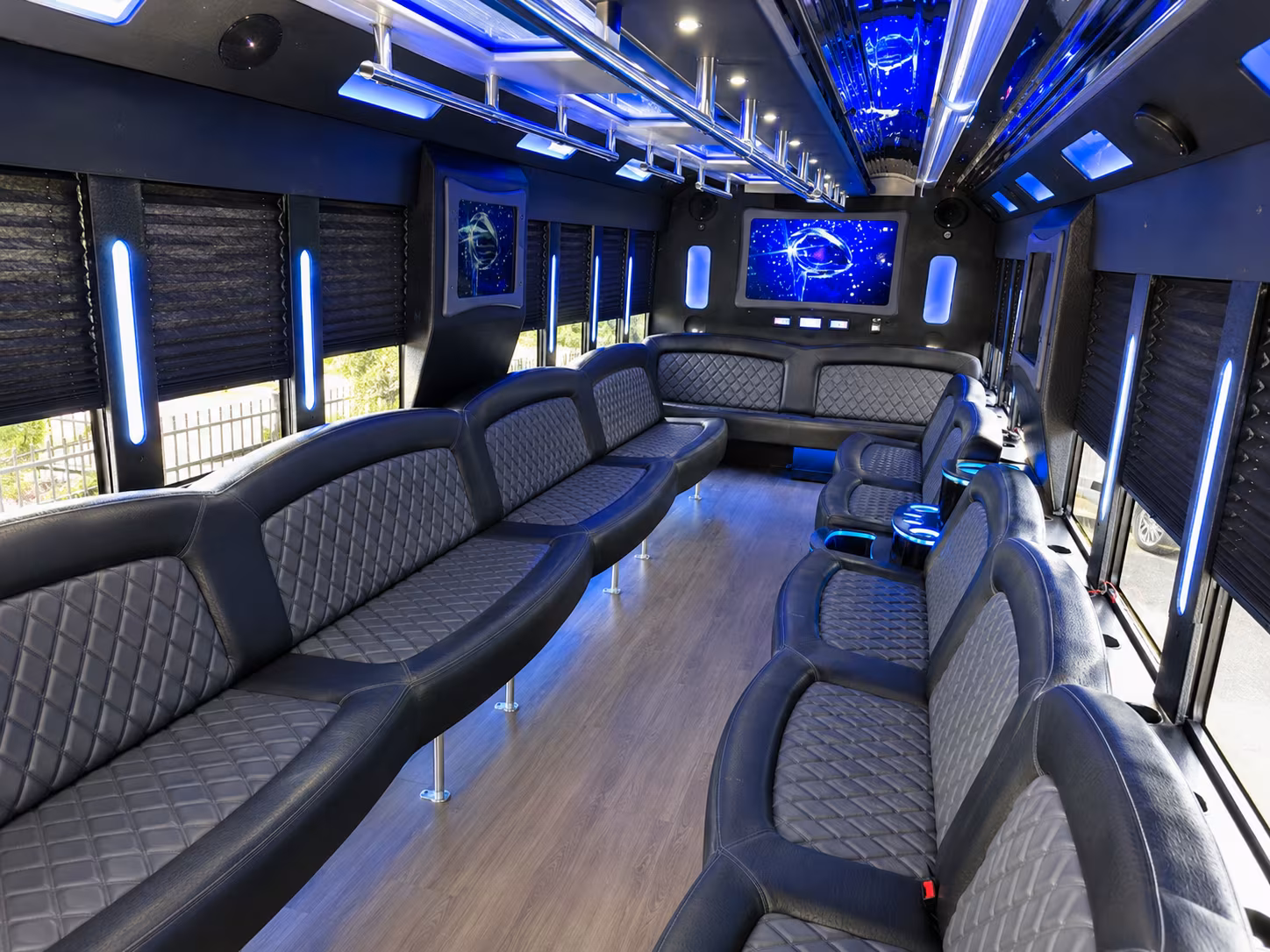 rent a party bus in huntersville for pre prom dinners and photo stop runs
